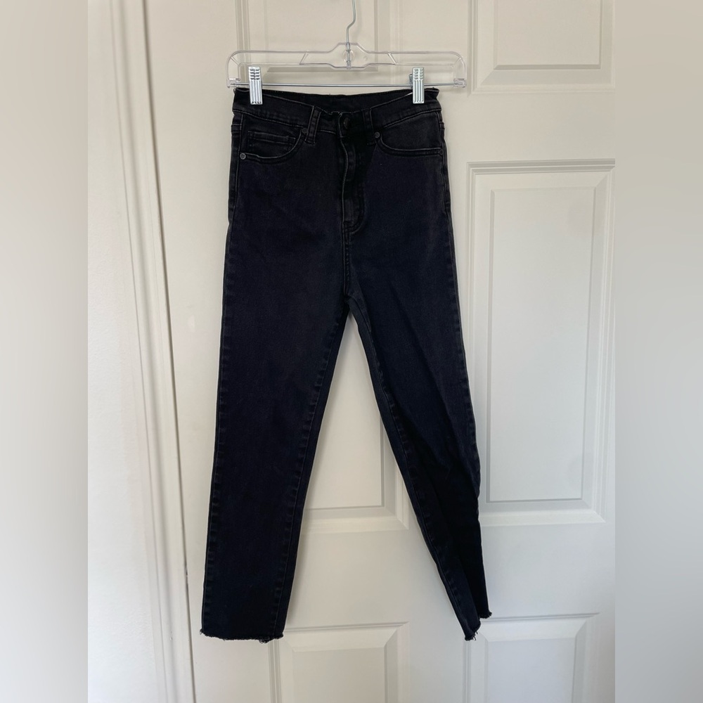 Woman’s Black Unif Jeans Size 25
